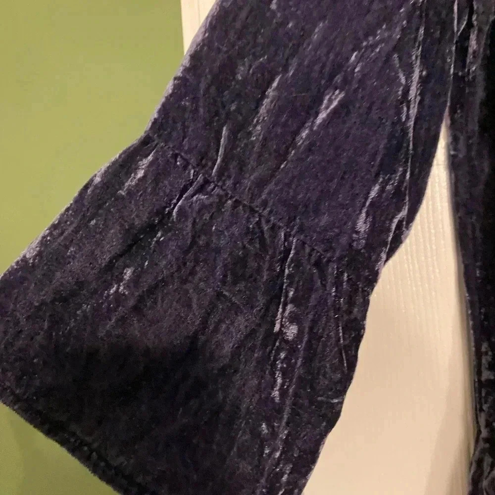 Habitat Deep Purple Velvet 3/4 Sleeve Crew Neck Blouse - Picture 4 of 4